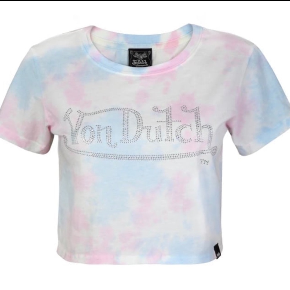Von Dutch women’s size small crop tee runs like an xs